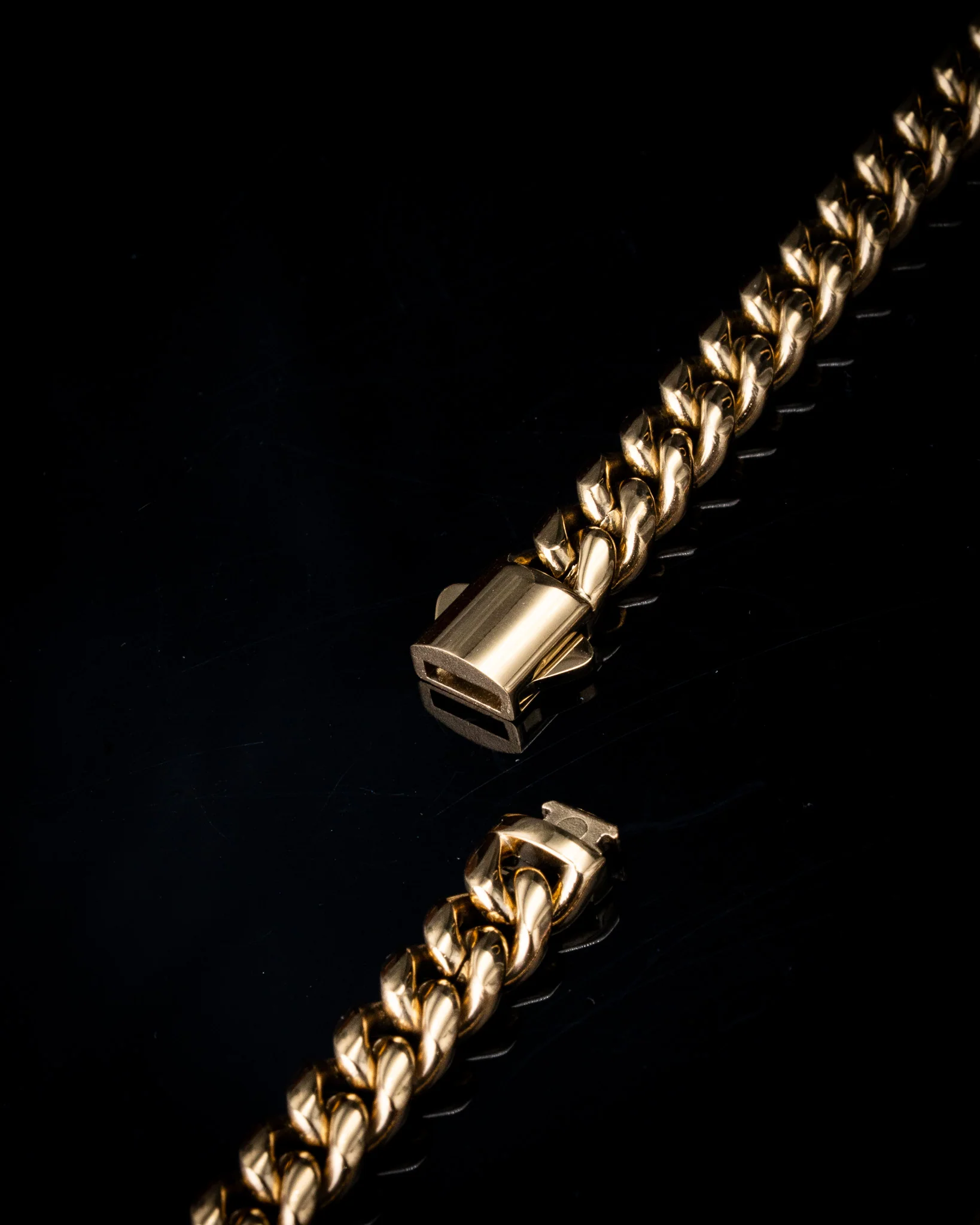 8mm Gold Cuban Chain - Image 3