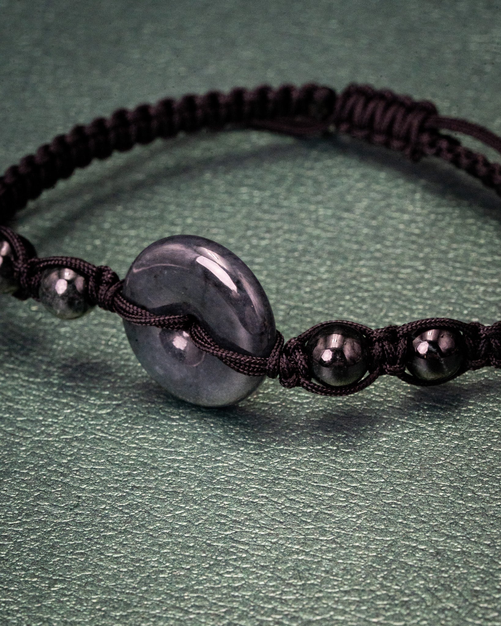 Black Disk Jade Bead Rope Bracelet - Image 3