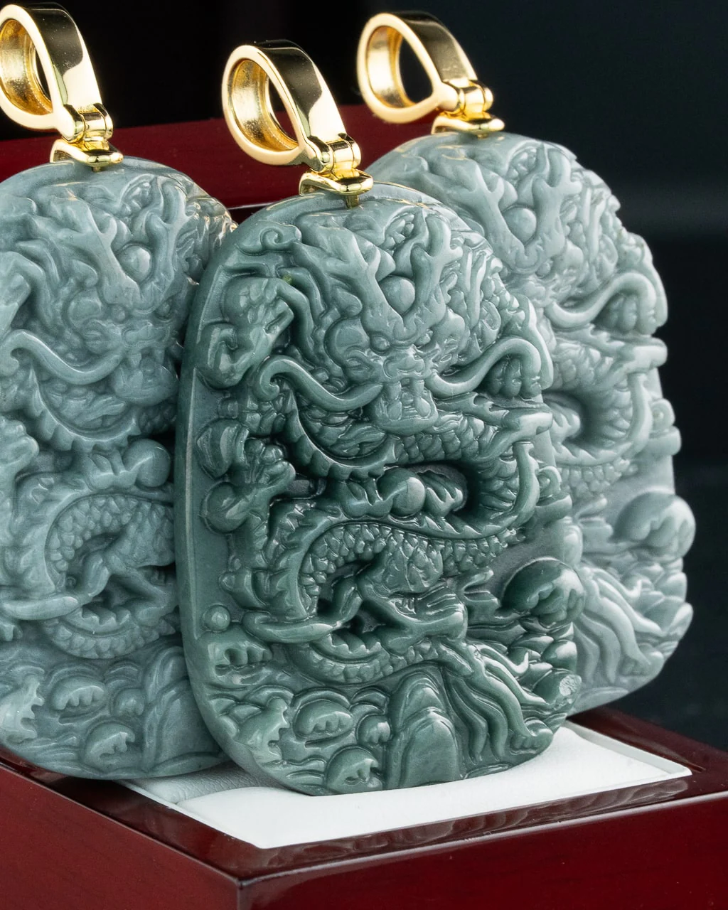 Dragon Flying Over 4 Seas Jade Pendant - Image 6