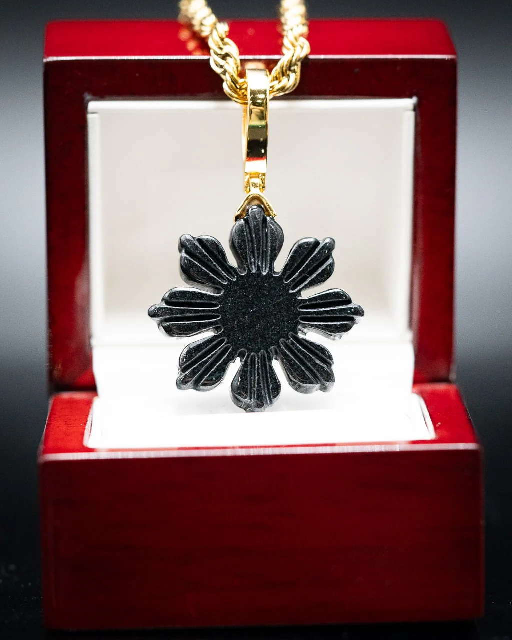 Filipino Sun Jade Pendant - Image 7