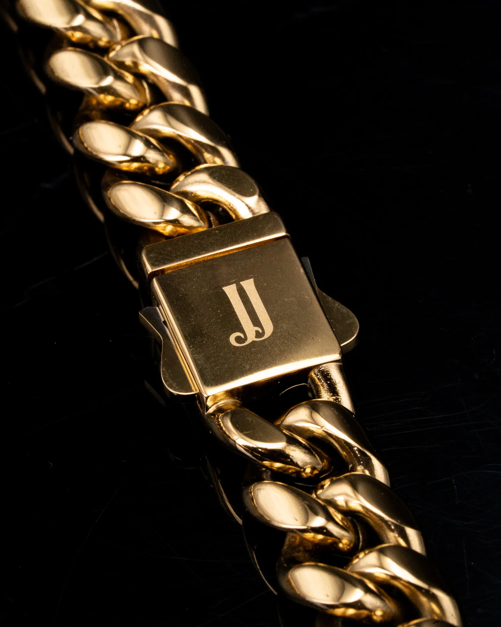 12mm Gold Cuban Chain - Image 3