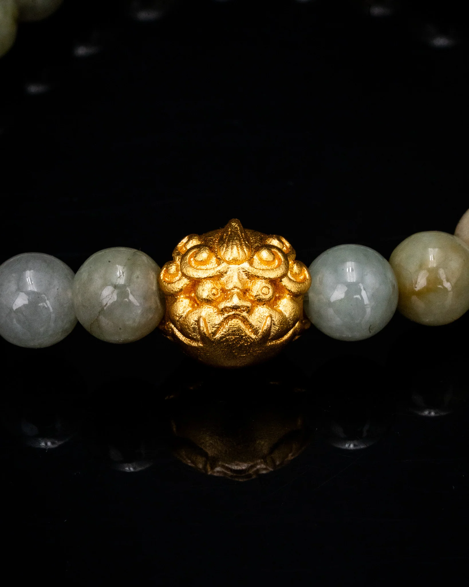 Gold Fu Dog Head Green Beaded Jade Bracelet