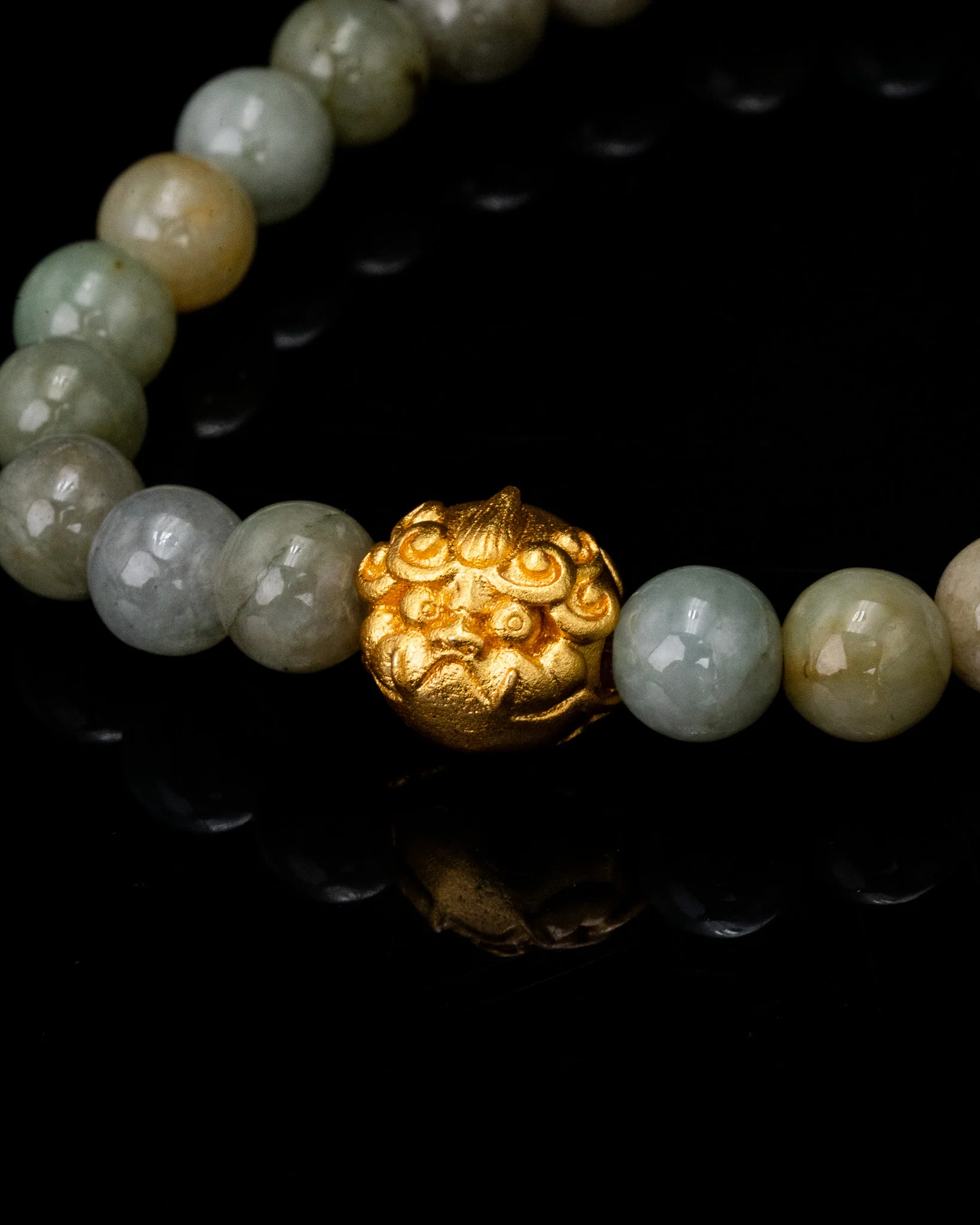 Gold Fu Dog Head Green Beaded Jade Bracelet - Image 2