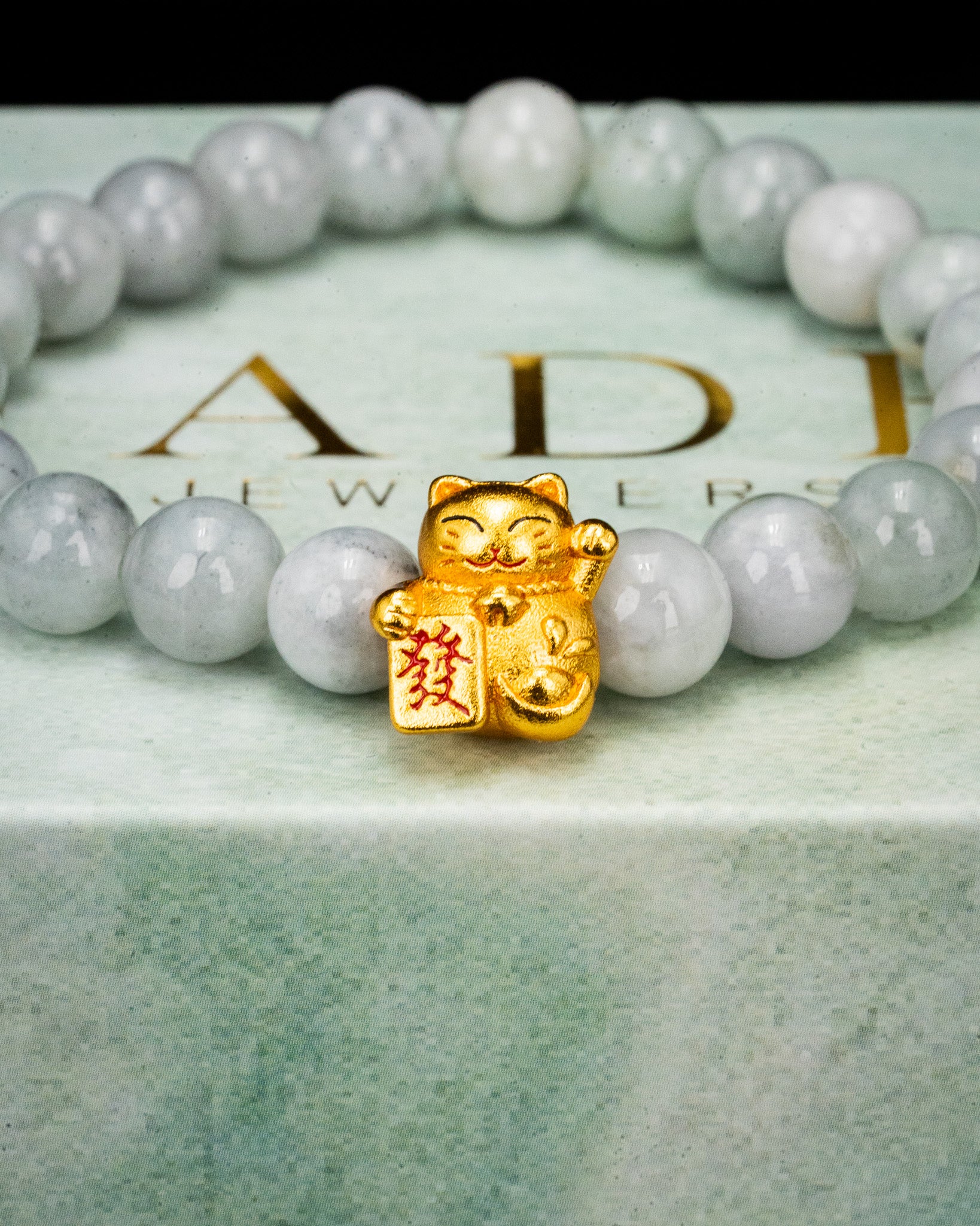 Gold Lucky Cat White Beaded Jade Bracelet - Image 4