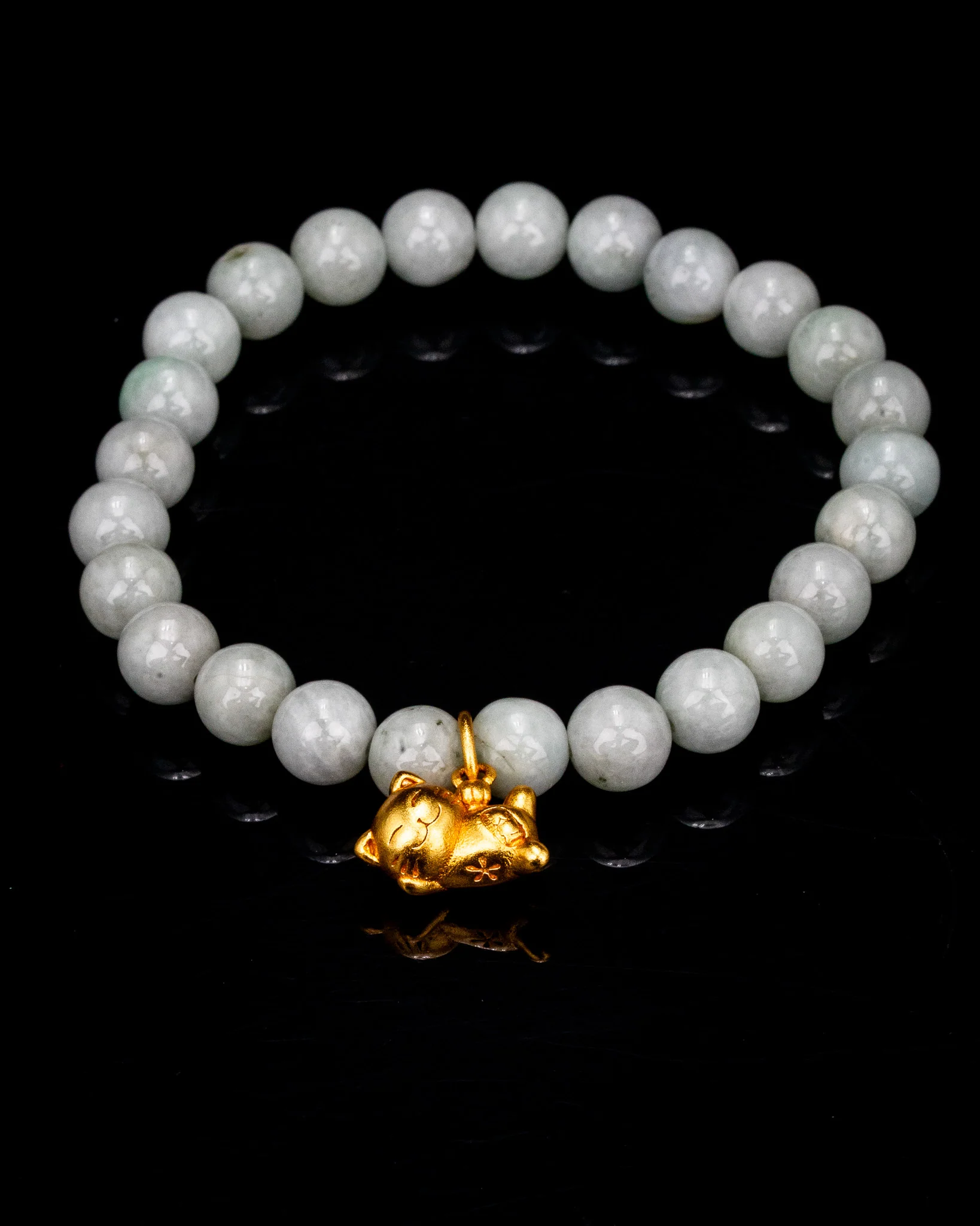 Gold Sleeping Lucky Cat White Beaded Jade Bracelet - Image 2