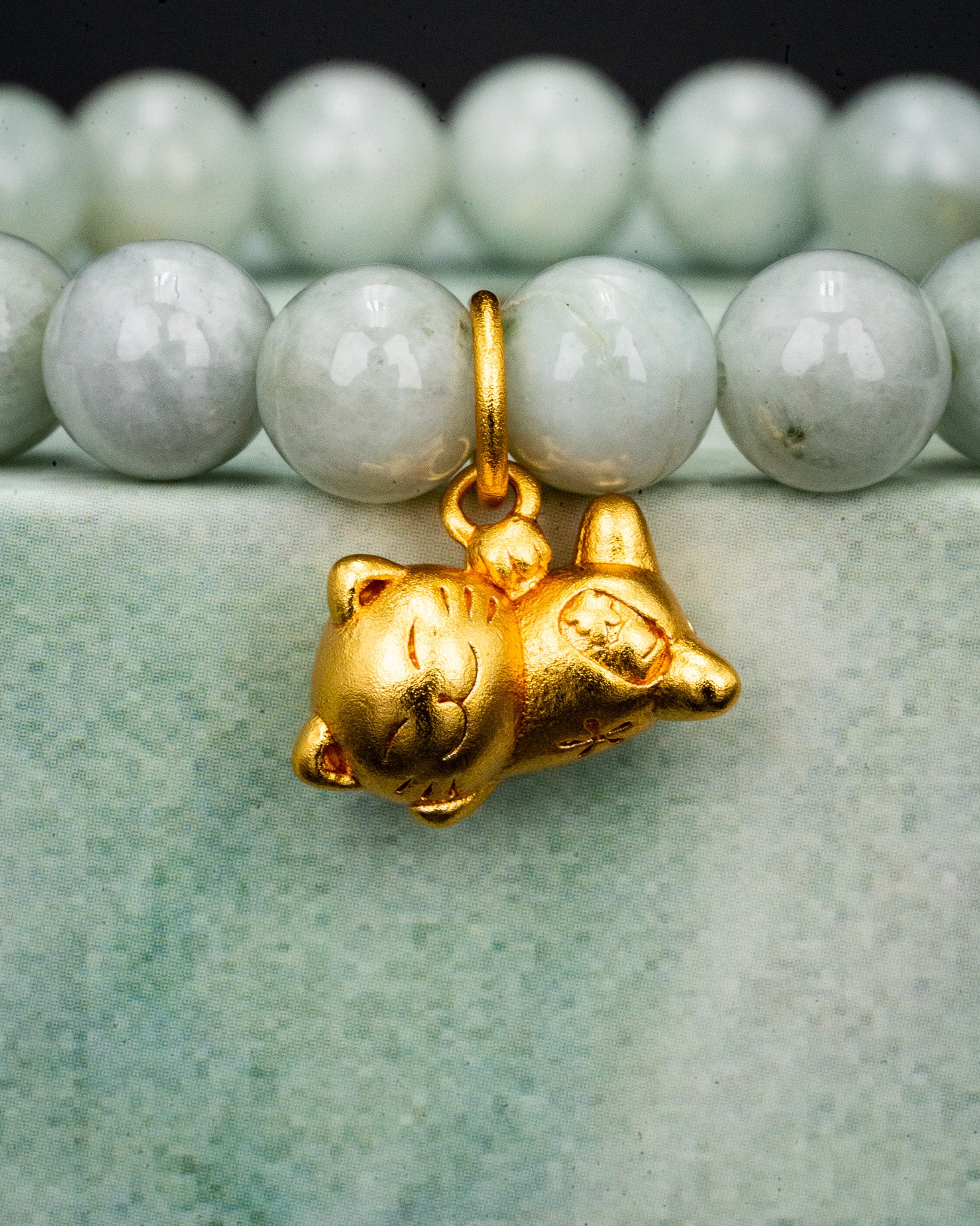 Gold Sleeping Lucky Cat White Beaded Jade Bracelet - Image 3