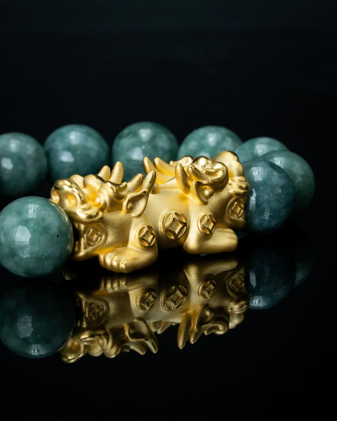 Gold Twin Pixiu Charm Green Beaded Jade Bracelet - Image 3