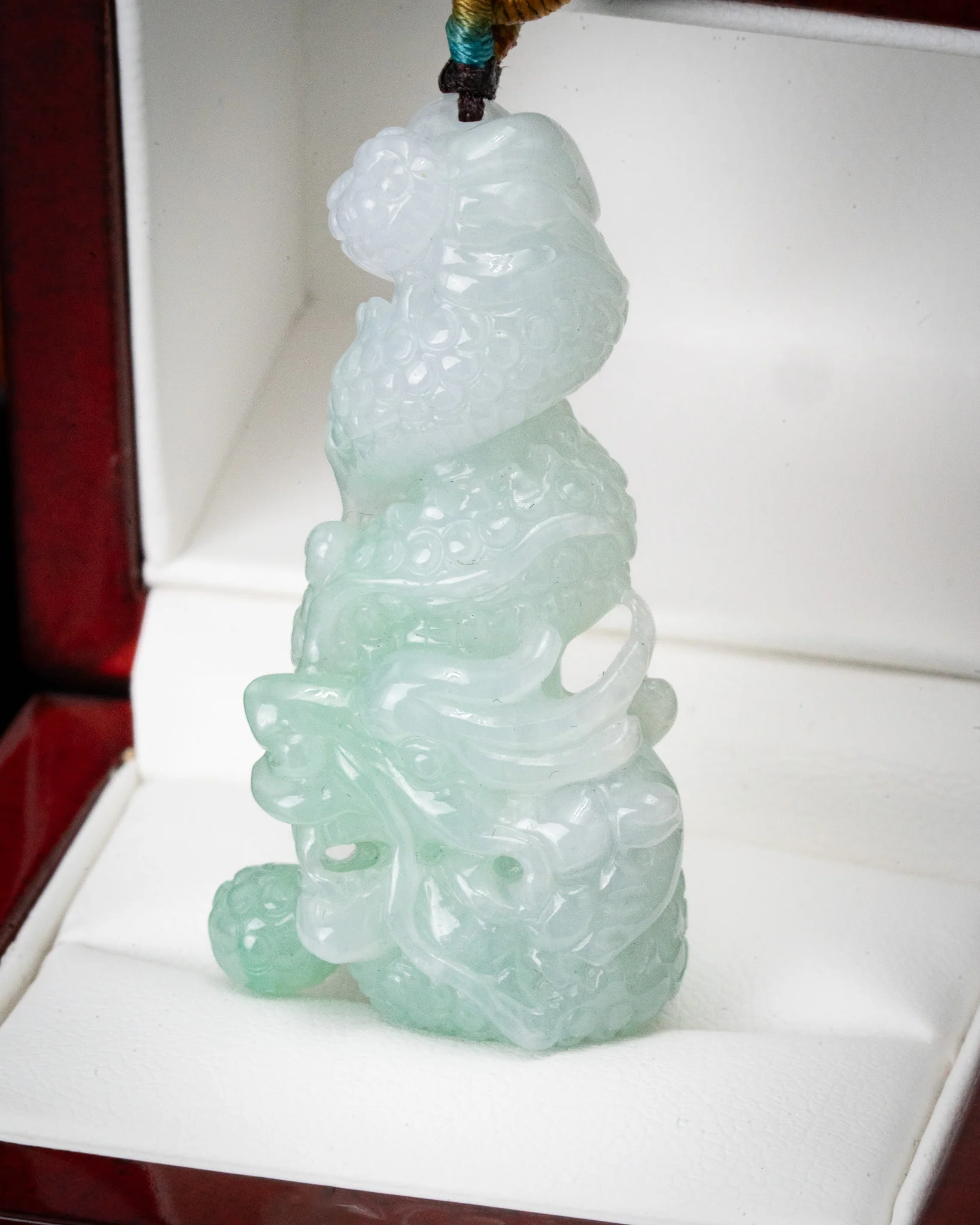 Green/White Dragon Pillar Jade Pendant - Image 3
