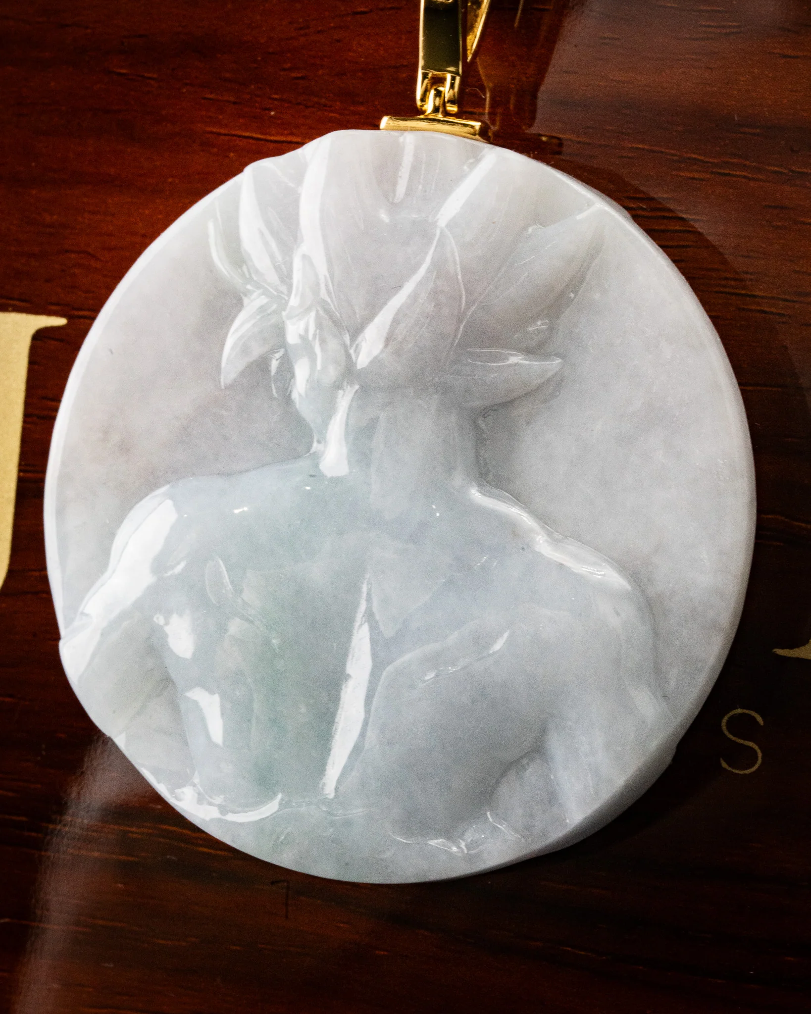 Iconic Anime Character Circular Jade Pendant - Image 3