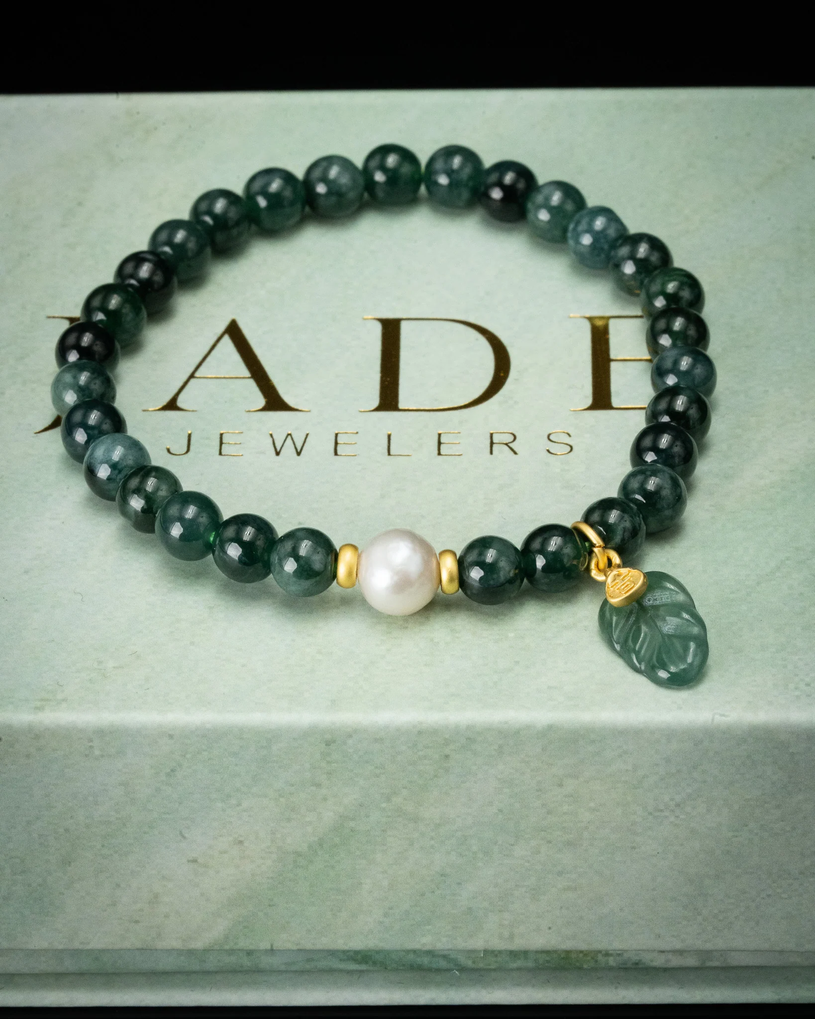 Leaf Charm Pearl Blue Water Beaded Bracelet - Image 2