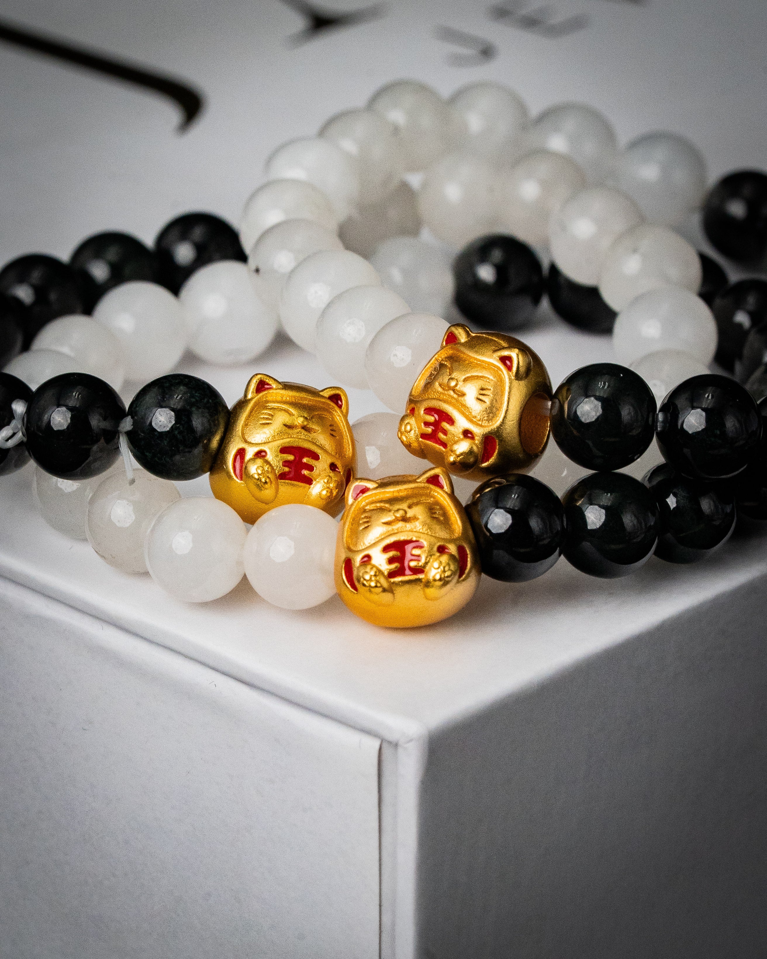Lucky Cat Balance Jade Bracelet - Image 4