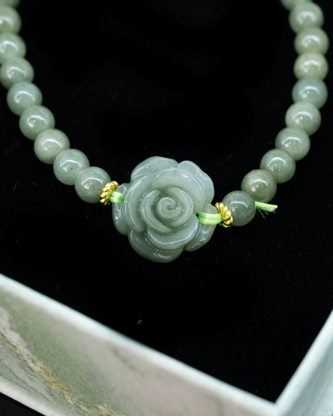 Rose Beaded Two Tone Green-White Jade Bracelet