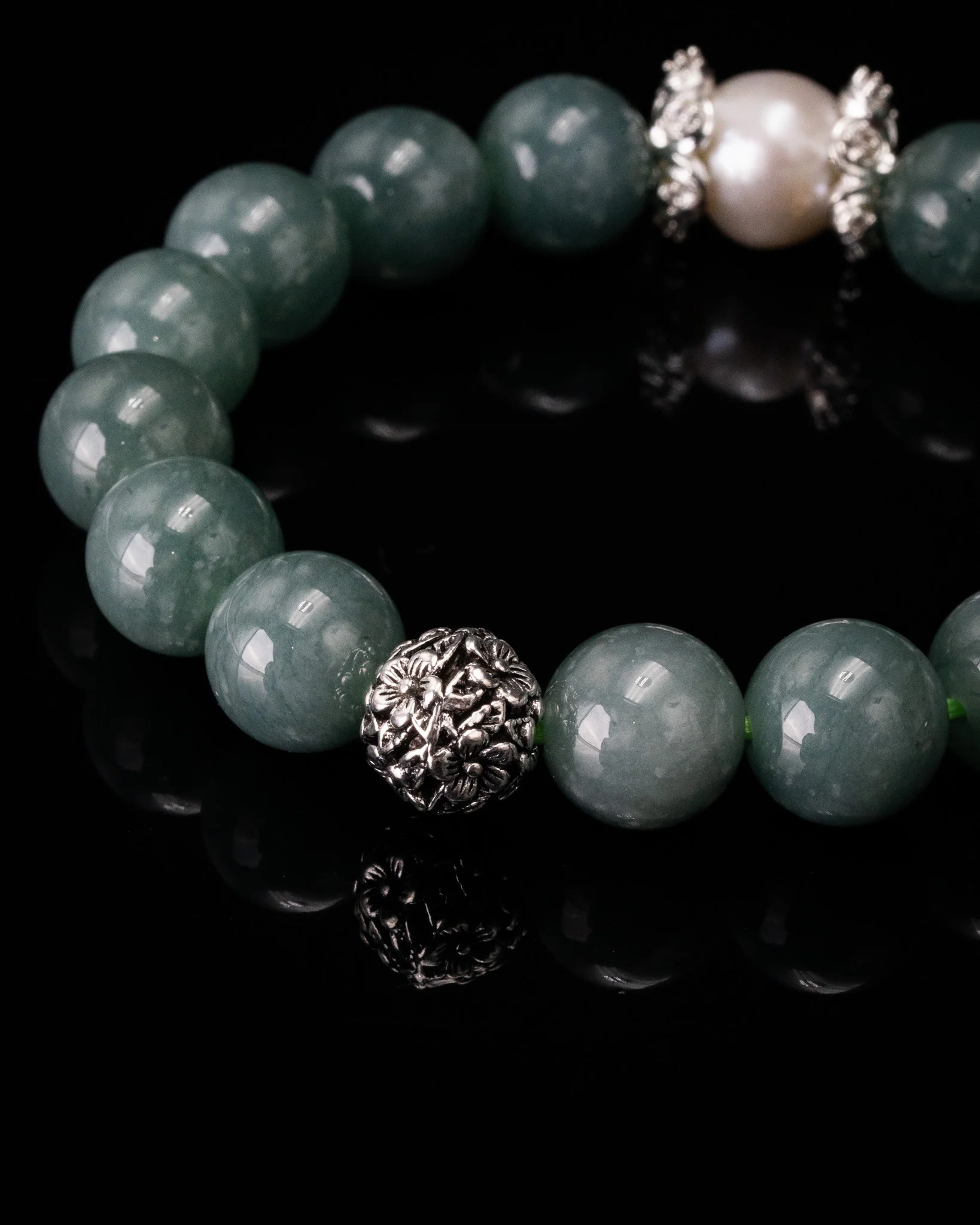 Sakura Pearl Green Jade Beaded Bracelet - Image 3