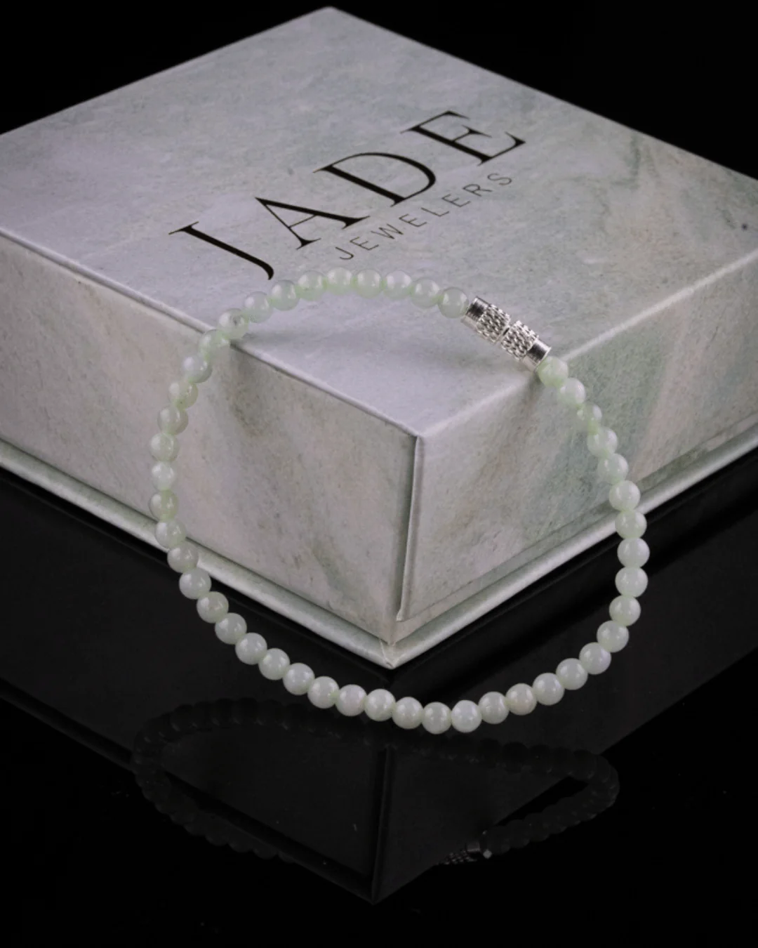 Small Beaded Jade Twist Clasp Bracelet - Image 3