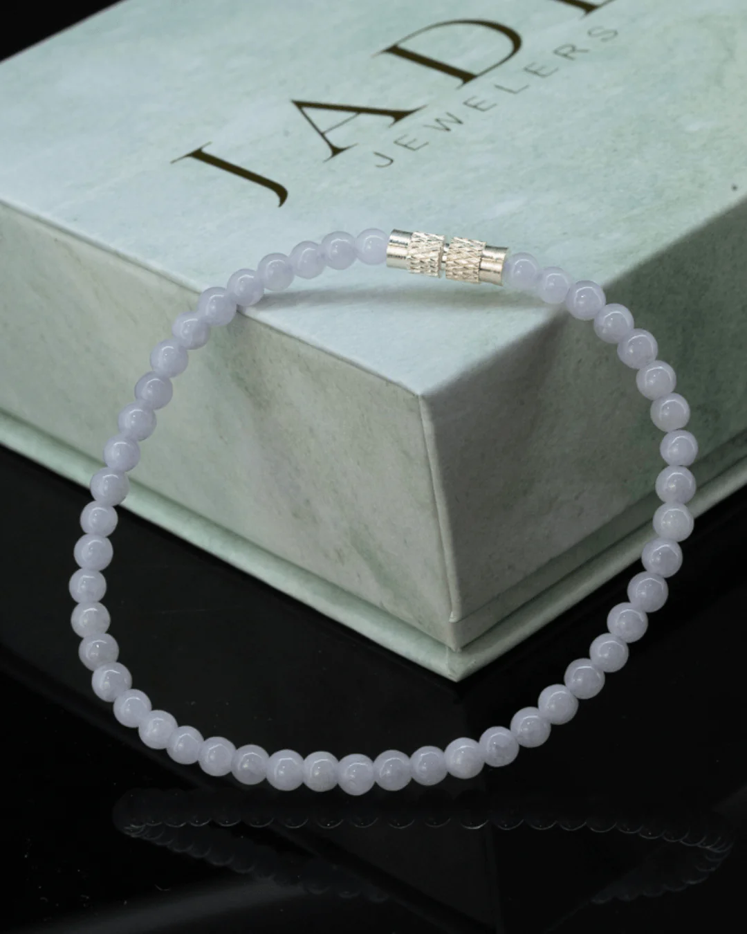Small Beaded Jade Twist Clasp Bracelet - Image 4