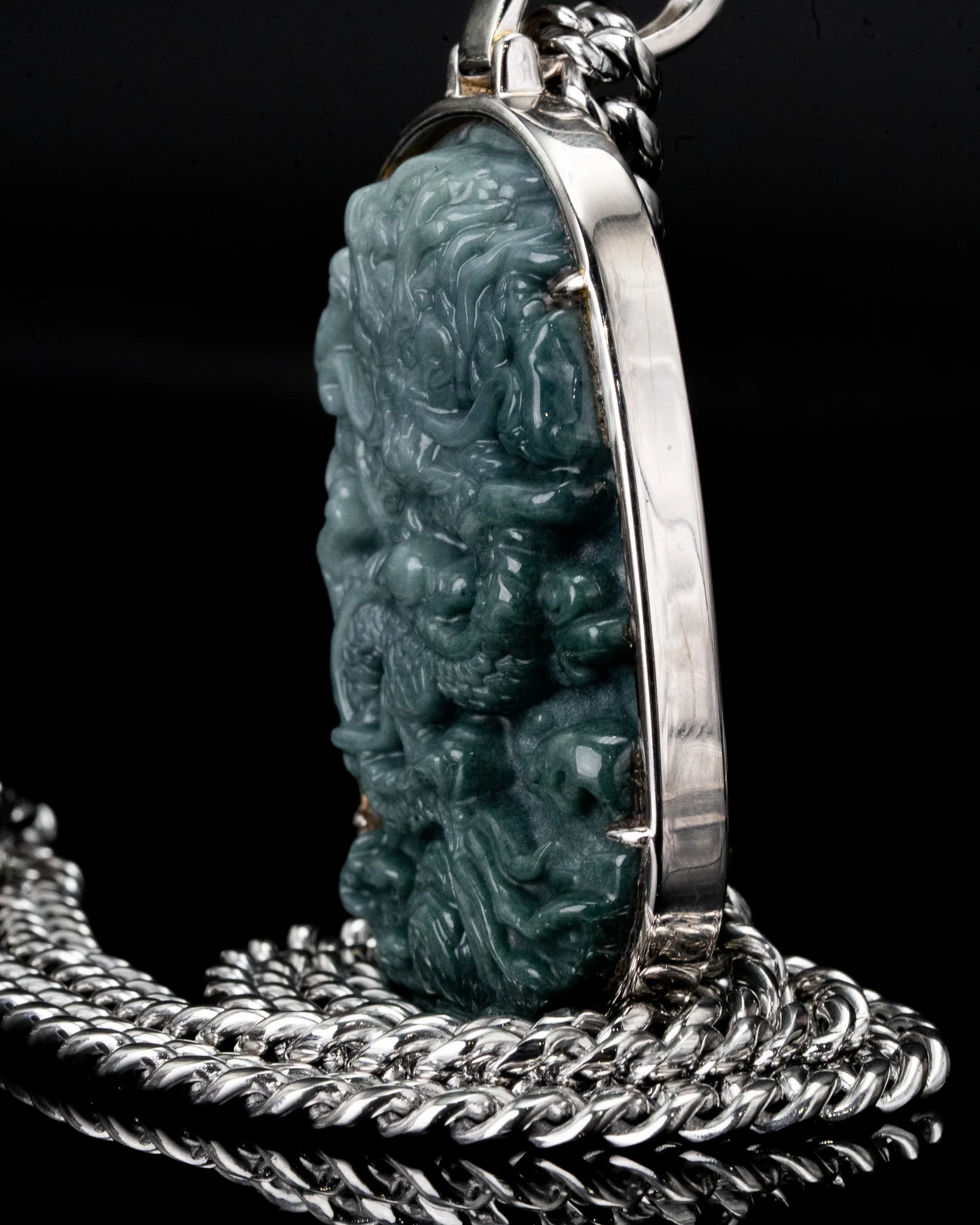 White Golden Flying Over 4 Seas Jade Pendant - Image 3